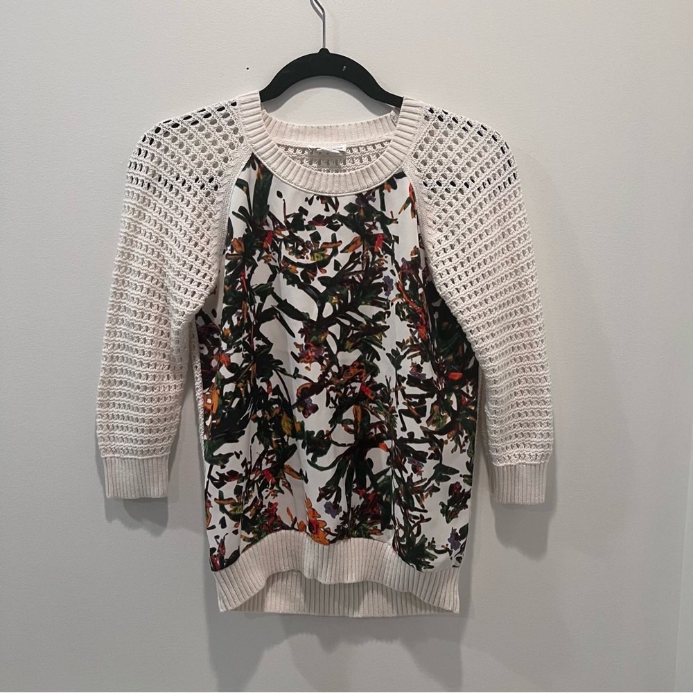 Women's White and Multicolor Sweater